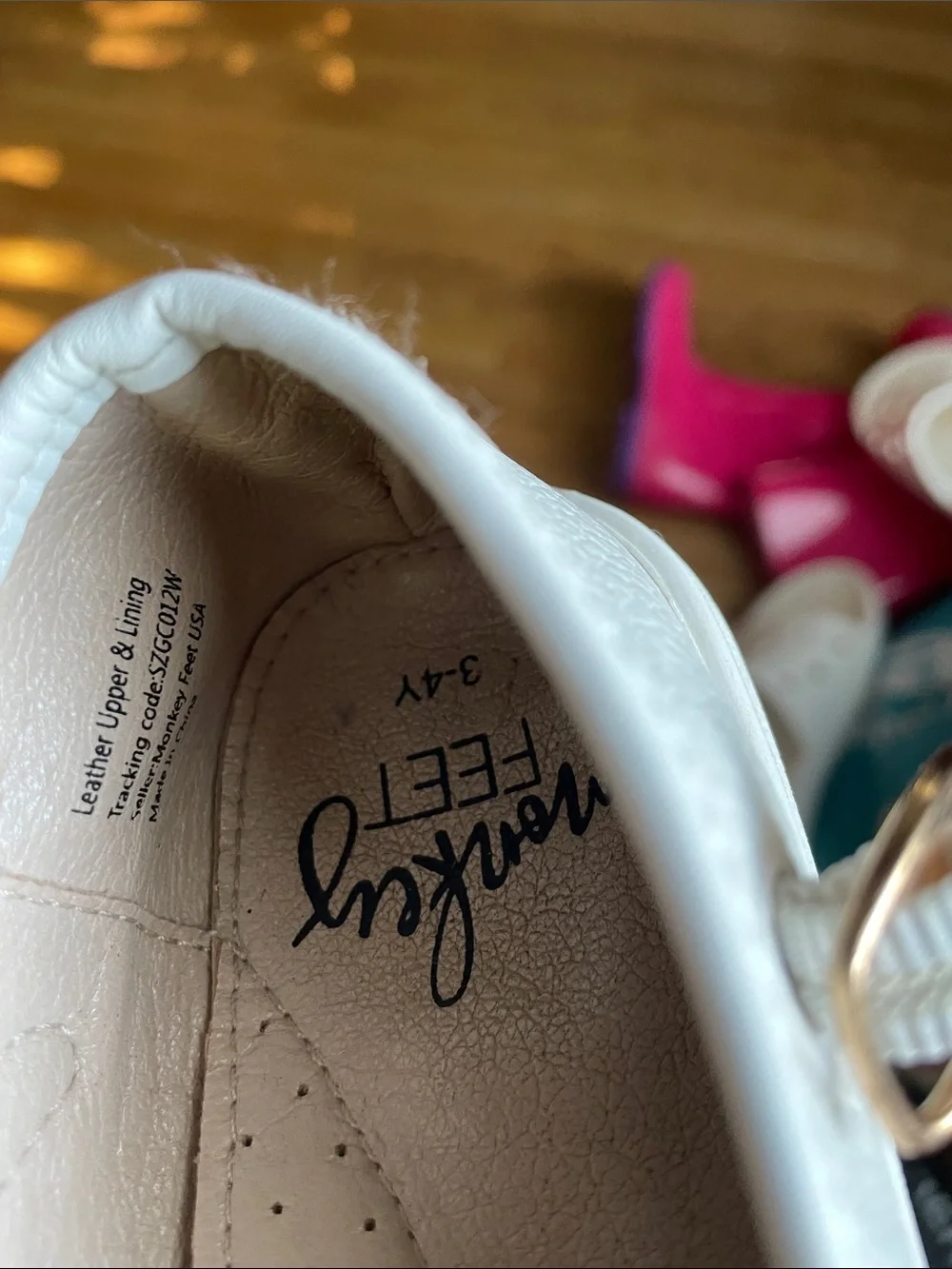 Leather Monkey Feet White Girls Mary Jane Shoes with Bow size 3-4 soft